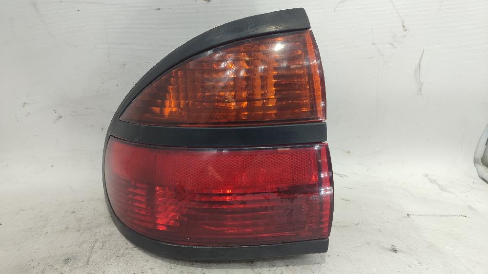 Rear lamp lh F9Q 7700420122 de Renault Laguna i (b56_, 556_) 1997-2001 98 CV con 204326 km
