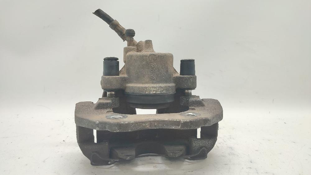 Left front brake caliper D4164T 36000484 de Volvo V50 (545) 2004-2010 110 CV con 347012 km - pieza usada