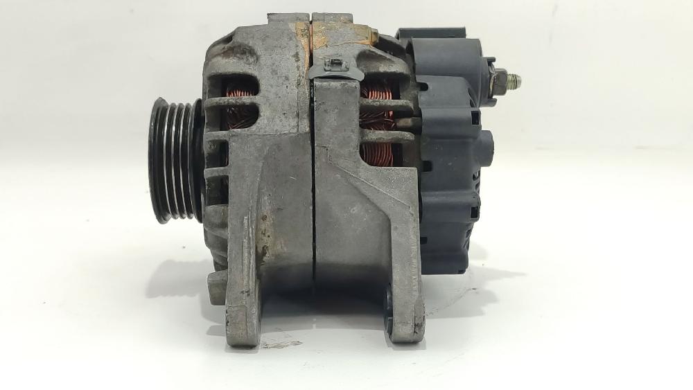 Alternador G4EC 3730022650 de Hyundai Accent ii (lc) 2002-2005 102 CV con 140557 km - pieza usada