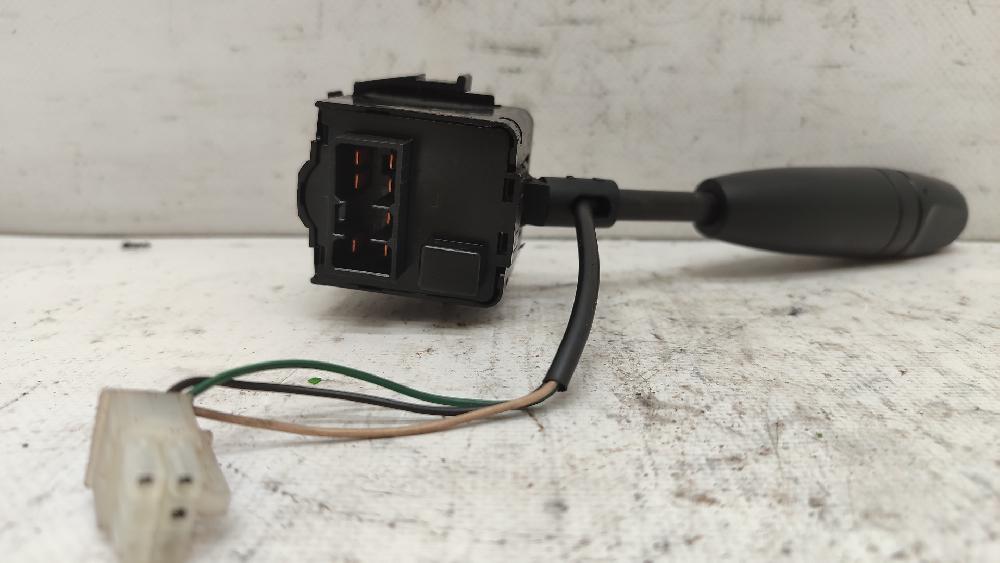 Light switch F14S3 96540683 de Daewoo Aveo / kalos sedán (t250, t255) 2005-2007 83 CV con 104201 km - pieza usada