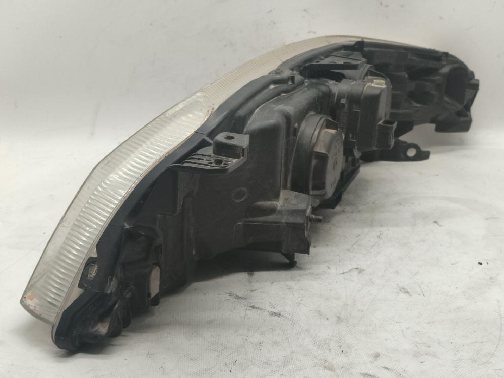 Headlamp rh F9Q 8200002847 de Renault Laguna ii (bg0) 2001-2007 120 CV con 172349 km - pieza usada
