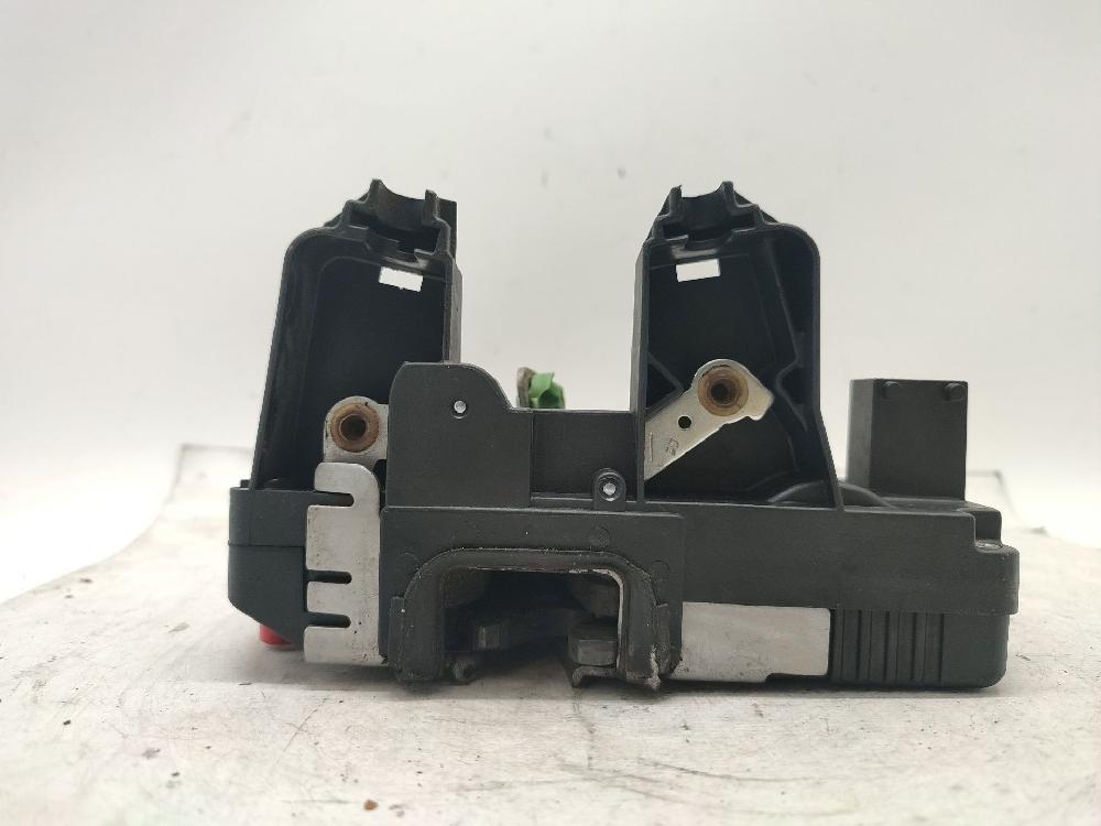 Cerradura puerta trasera derecha Y17DT 24414135 de Opel Astra g hatchback (t98) 1998-2009 75 CV con 138643 km - pieza usada