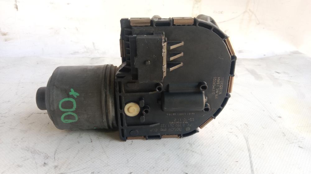 Motor limpia delantero RHR 0390241722 de Peugeot 407 (6d_) 2004-2010 136 CV con 145324 km - pieza usada