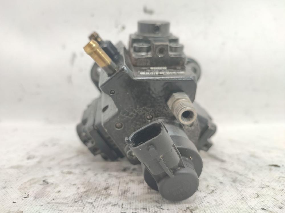 Injection pump Z19DT 0445010156 de Opel Vectra c gts (z02) 2002-2006 120 CV con 172546 km - pieza usada