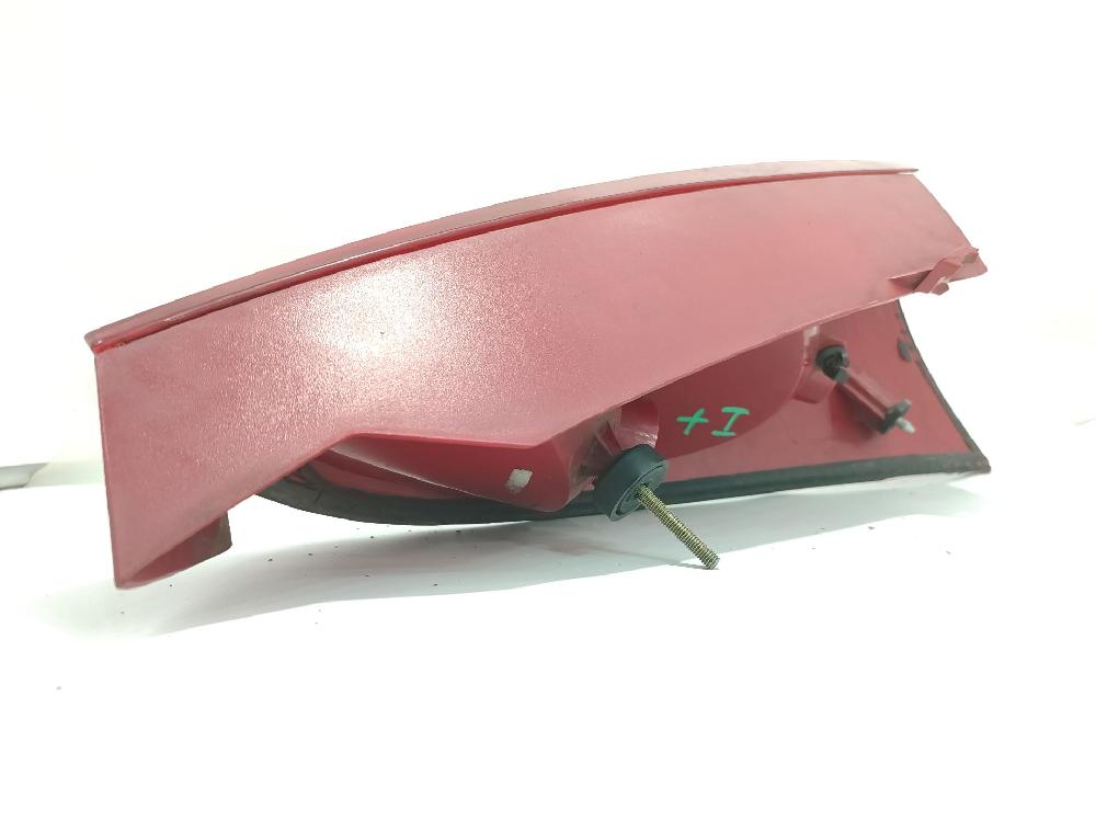 Fanale posteriore sinistro EDDC 1214223 de Ford Focus i (daw, dbw) 1998-2004 131 CV con 165487 km - pieza usada