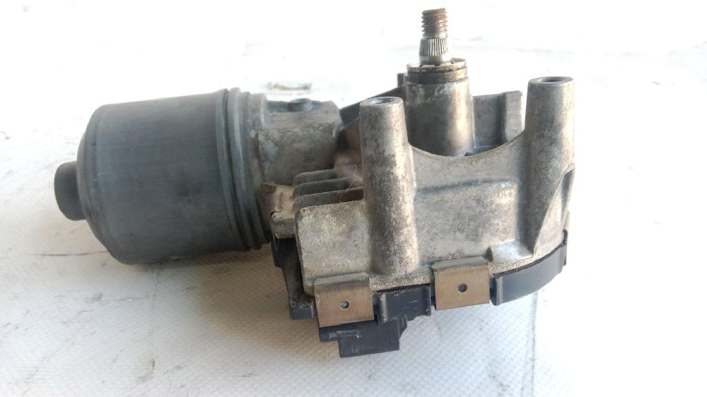 Motor limpia delantero RHR 0390241722 de Peugeot 407 (6d_) 2004-2010 136 CV con 145324 km - pieza usada