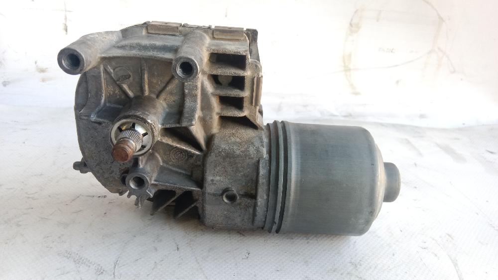 Motor limpia delantero RHR 0390241722 de Peugeot 407 (6d_) 2004-2010 136 CV con 145324 km