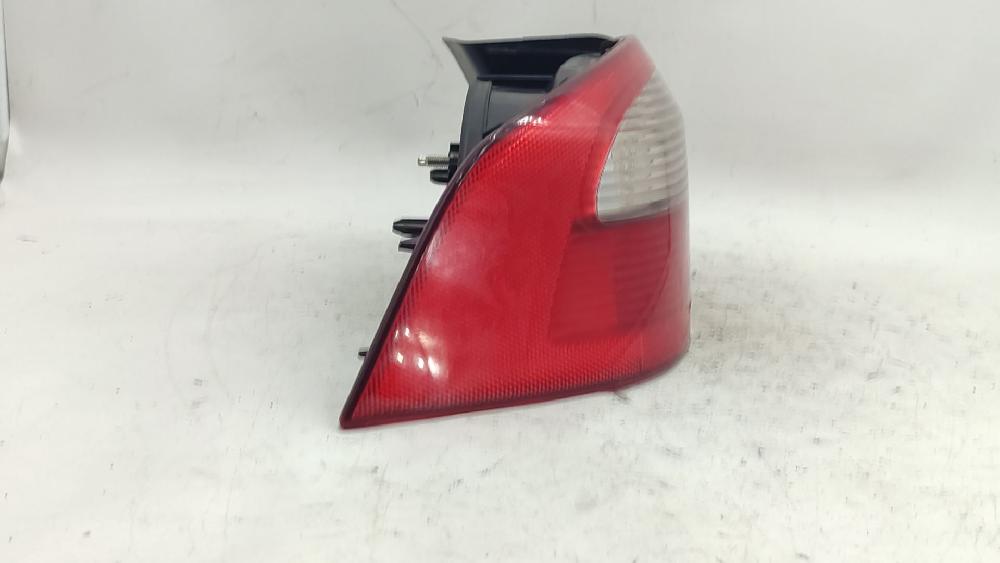 Rear lamp lh F9Q752 8200002473 de Renault Laguna ii (bg0/1_) 2001-2007 100 CV con 395281 km - pieza usada