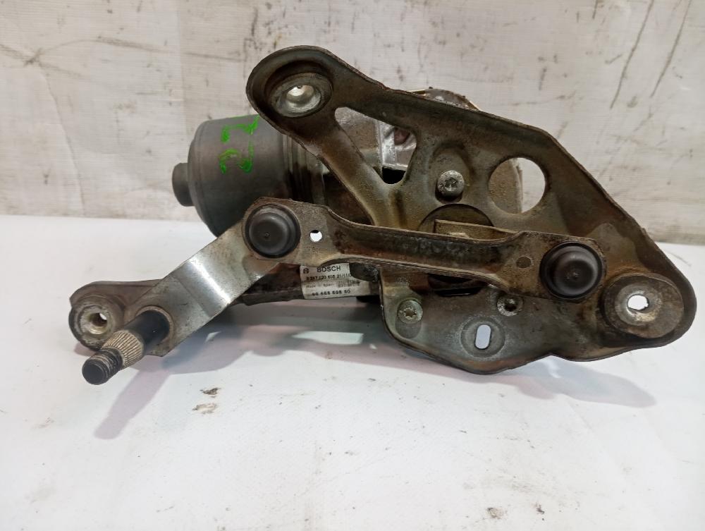 Motor limpia delantero RHR 0390241722 de Peugeot 407 sw (6e_, 6d_) 2004-2011 136 CV con 177974 km - pieza usada