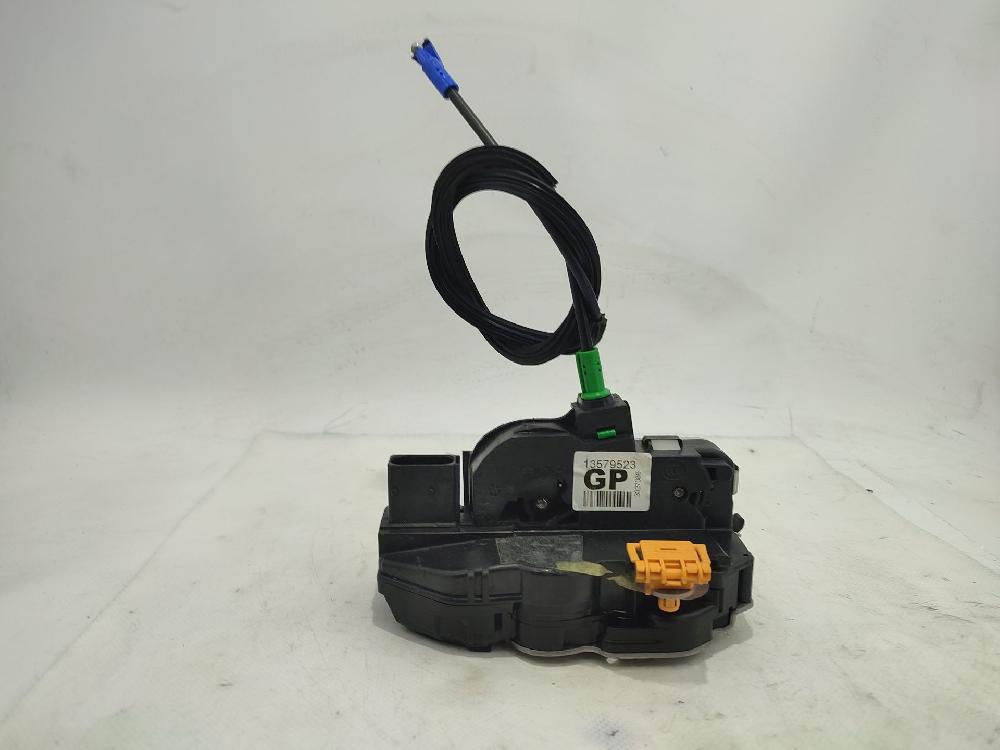 Türschloss vorne rechts B14XER 13579523 de Opel Adam (m13) 2013-2018 87 CV con 153816 km - pieza usada