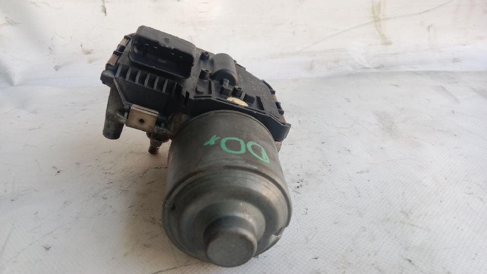 Motor limpia delantero RHR 0390241722 de Peugeot 407 (6d_) 2004-2010 136 CV con 145324 km - pieza usada