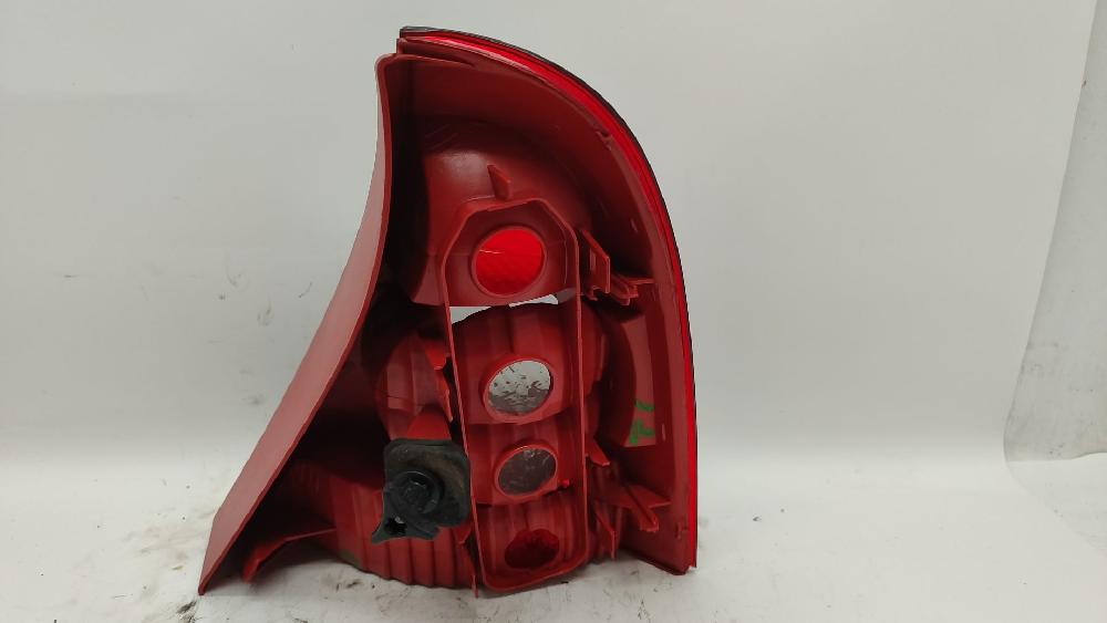 Pisca tras esquerdo D7F 8200071413 de Renault Clio ii (bb_, cb_) 2004-2016 58 CV con 125739 km - pieza usada
