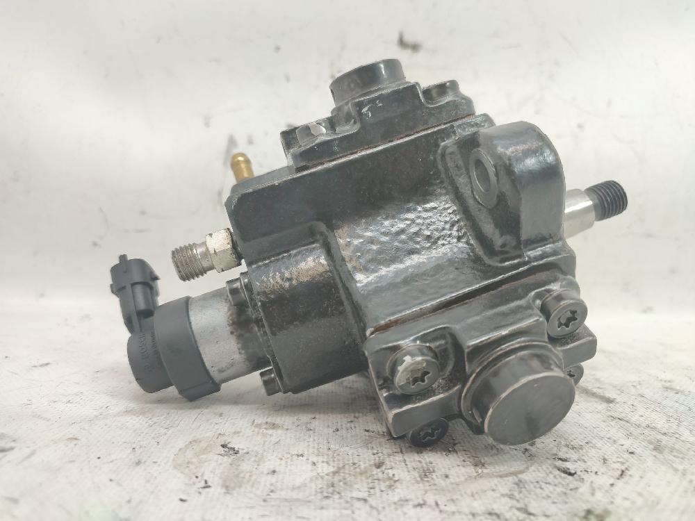 Injection pump Z19DT 0445010156 de Opel Vectra c gts (z02) 2002-2006 120 CV con 172546 km - pieza usada