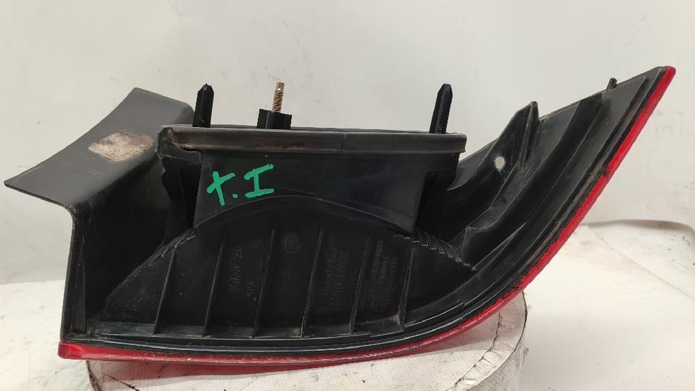Rear lamp lh F9Q 8200002473 de Renault Laguna ii (bg0/1_) 2001-2007 120 CV con 169874 km - pieza usada