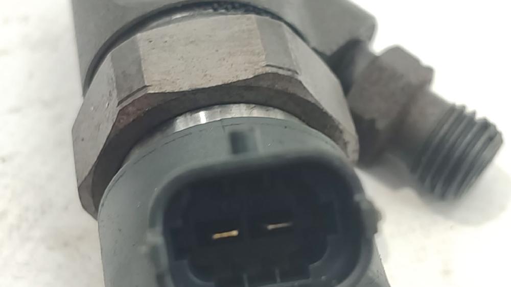 Inyector F9Q752 8200238528 de Renault Laguna ii (bg0/1_) 2001-2007 100 CV con 395281 km - pieza usada
