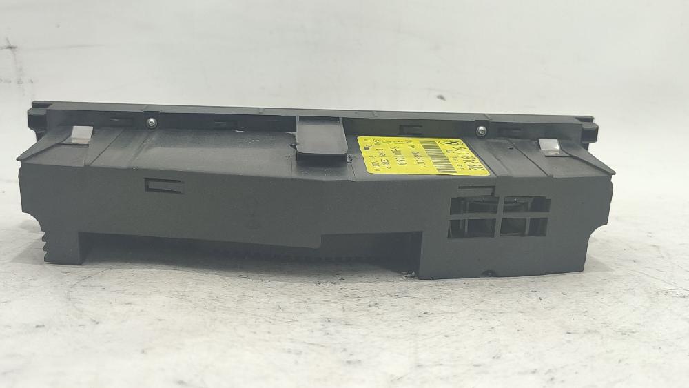 Comando do climatizador N42B18A 64116916882 de Bmw 3 compact (e46) 2001-2005 115 CV con 232239 km - pieza usada