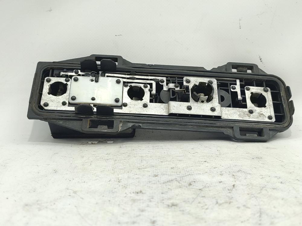 Portalámparas RHS 89026938 de Peugeot 307 break (3e) 2002-2008 107 CV con 162574 km