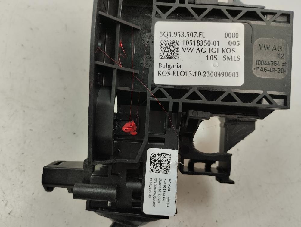 MANDO MULTIFUNCION SEAT LEON 1.5 130CV MT