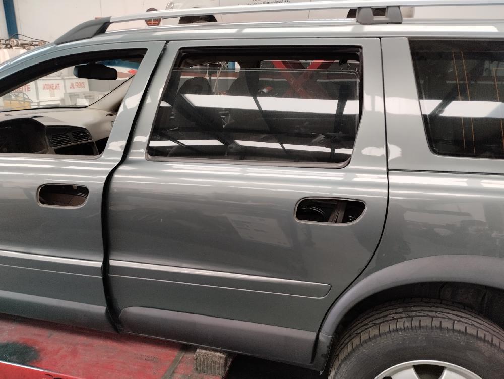 PUERTA TRASERA IZQUIERDA VOLVO V70 2.4 T MT 200CV