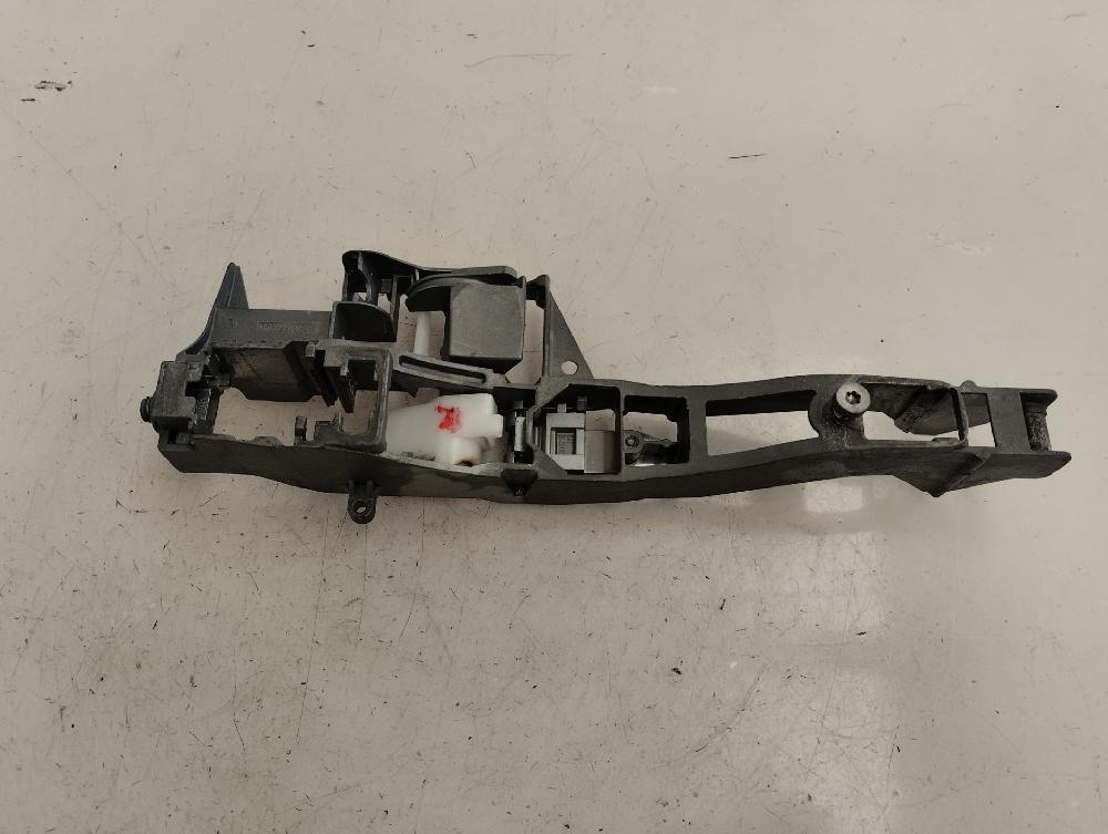 SOPORTE MANETA EXTERIOR DELANTERA DERECHA CITROEN C3 1.2 MT 82CV | 60KW