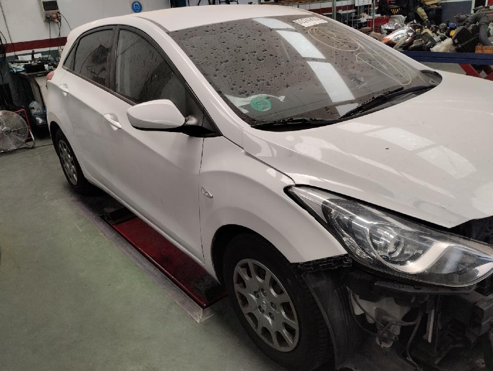 HYUNDAI I30 2011 1.4 MT 100CV | 73KW