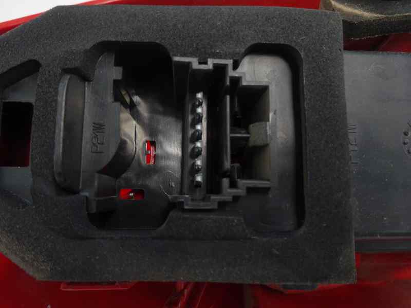 PILOTO TRASERO DERECHO RENAULT CLIO 1.2 MT 58CV | 43KW