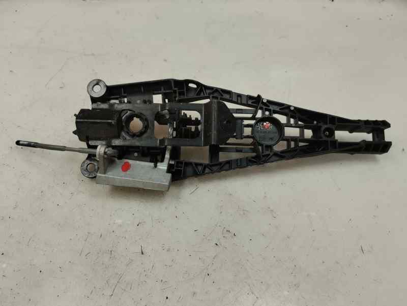 SOPORTE MANETA EXTERIOR PUERTA TRASERA DERECHA OPEL CORSA 1.4 MT 90CV | 66KW
