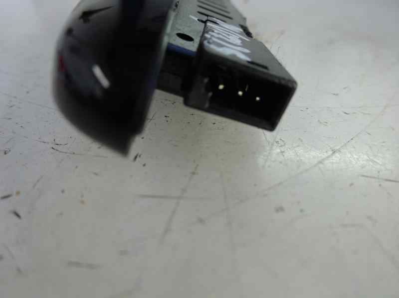 PANTALLA MULTIFUNCION MERCEDES BENZ CLASE S 2006 3.0 S 320 CDI 7G-TRONIC 4MATIC LWB 235CV