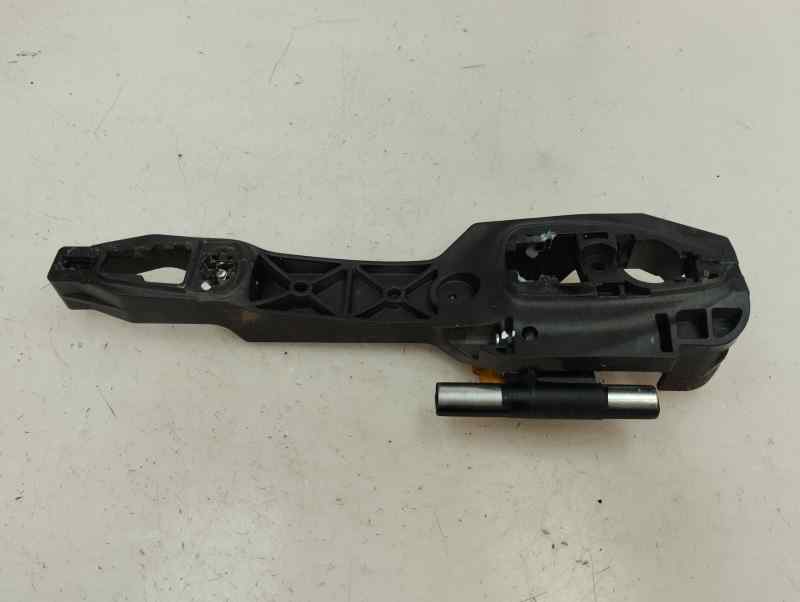 SOPORTE MANETA EXTERIOR DELANTERA DERECHA HYUNDAI I10 1.0 MT 67CV | 49KW