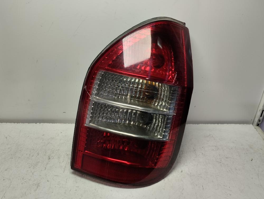 PILOTO TRASERO DERECHO OPEL ZAFIRA 2.2 DTI MT 125CV | 92KW