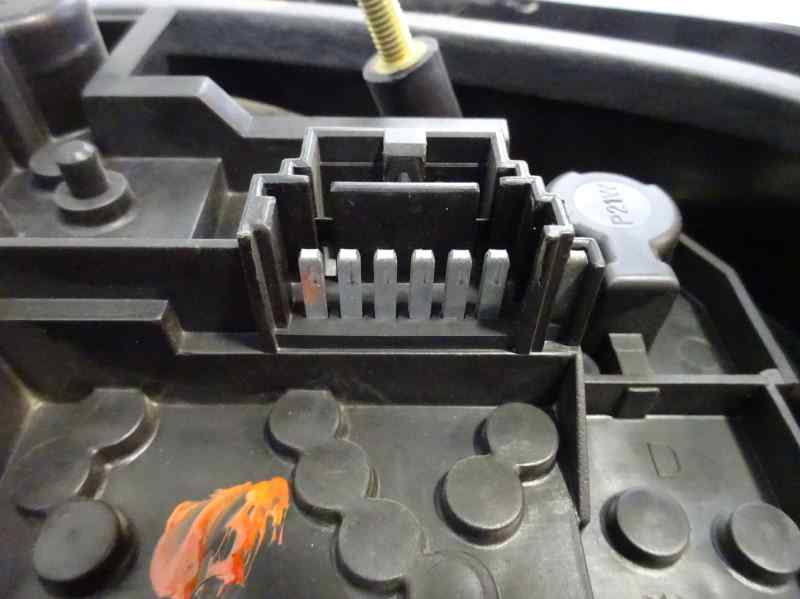 PILOTO TRASERO DERECHO RENAULT MEGANE 1999 1.9 DTI MT 100CV