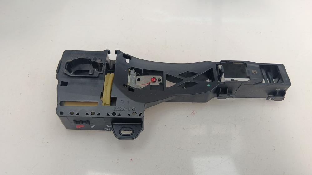 SOPORTE MANETA EXTERIOR DELANTERA DERECHA RENAULT MEGANE 2016 1.2 TCE MT 130CV | 97KW