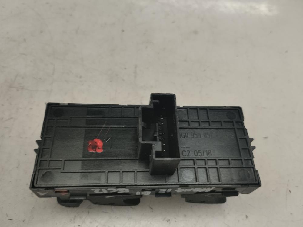 MANDO ELEVALUNAS DELANTERO IZQUIERDO SEAT ARONA 1.6 MT 95CV | 70KW