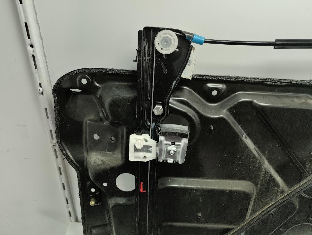 ELEVALUNAS DELANTERO DERECHO VOLKSWAGEN BEETLE 1.9 TDI MT 90CV