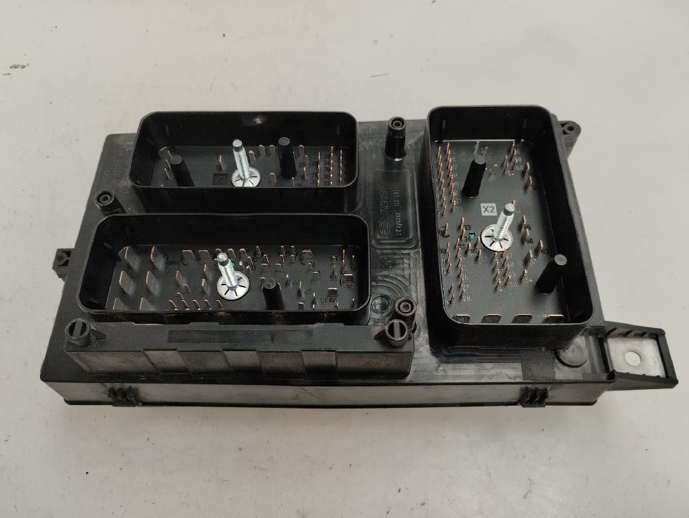 CAJA RELES FUSIBLES OPEL ASTRA 1.9 CDTI MT 120CV