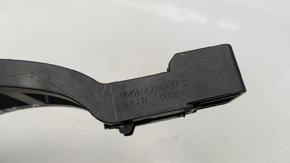 SOPORTE MANETA EXTERIOR PUERTA TRASERA IZQUIERDA FORD KUGA 2017 1.5 MT 120CV