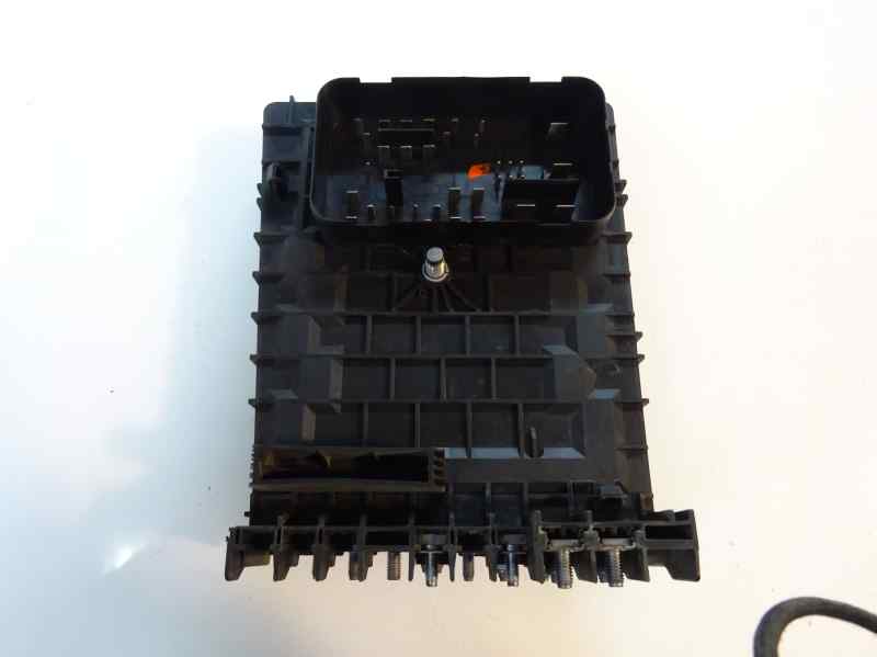 CAJA RELES FUSIBLES SKODA OCTAVIA 1.9 TDI MT 105CV