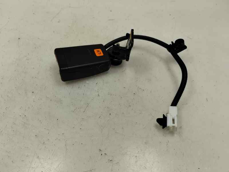 ANCLAJE CINTURON TRASERO IZQUIERDO HYUNDAI I10 1.0 MT 67CV | 49KW