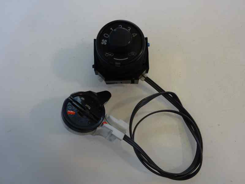 MANDO CALEFACCION AIRE ACONDICIONADO TOYOTA YARIS 1.4 MT 90CV | 66KW