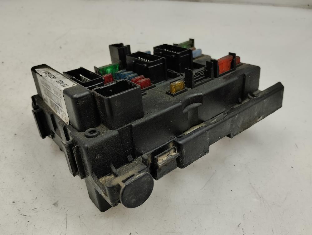 CAJA RELES FUSIBLES CITROEN XSARA 2.0 HDI MT 110CV