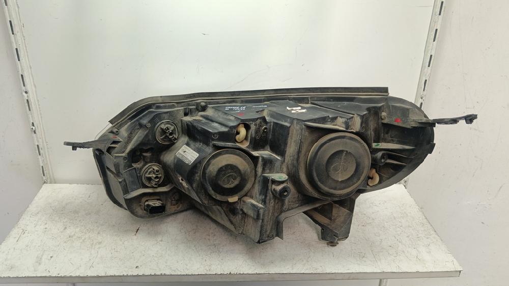 FARO DERECHO TOYOTA PROACE 1.6 MT 115CV | 85KW