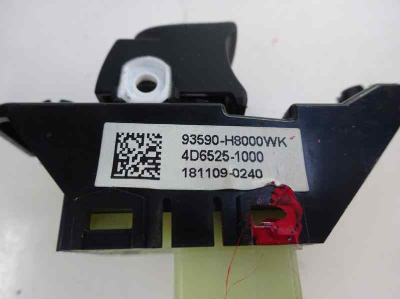 MANDO ELEVALUNAS TRASERO DERECHO KIA STONIC 1.0 MT 100CV | 74KW