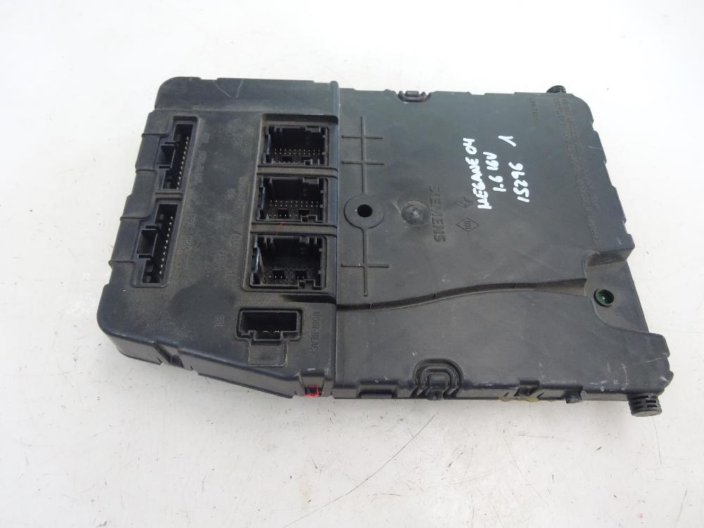 CAJA RELES FUSIBLES RENAULT MEGANE 2003 1.6 MT 113CV