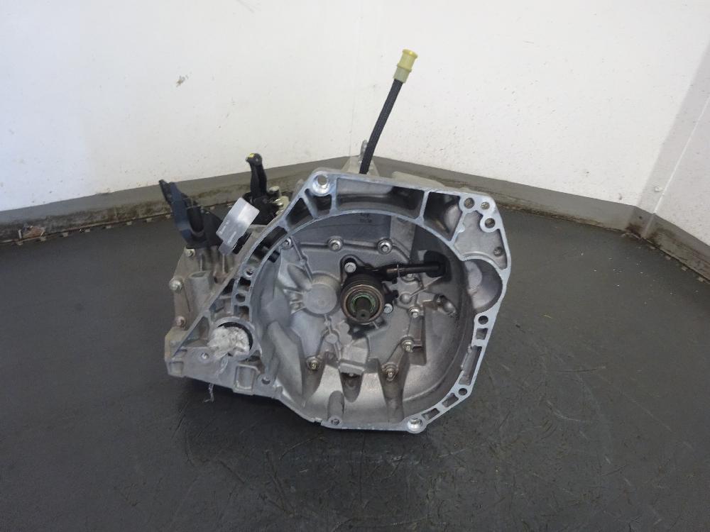 CAJA CAMBIOS DACIA SANDERO 0.9 TCE MT 97CV
