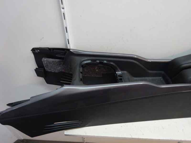 APOYABRAZOS CENTRAL PEUGEOT 2008 1.2 VTI MT 82CV