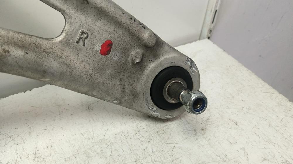 BRAZO SUSPENSION INFERIOR DELANTERO DERECHO BMW SERIE 3 2.0 320D AT 150CV