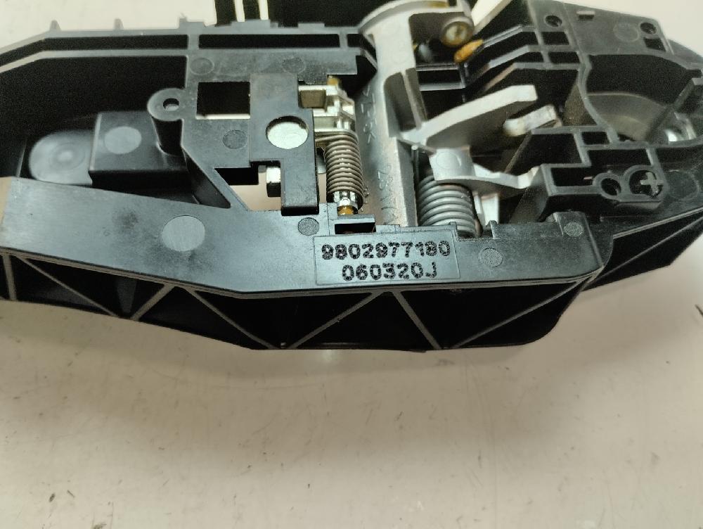 SOPORTE MANETA EXTERIOR PUERTA TRASERA DERECHA OPEL CORSA 2020 1.2 MT 100CV | 74KW