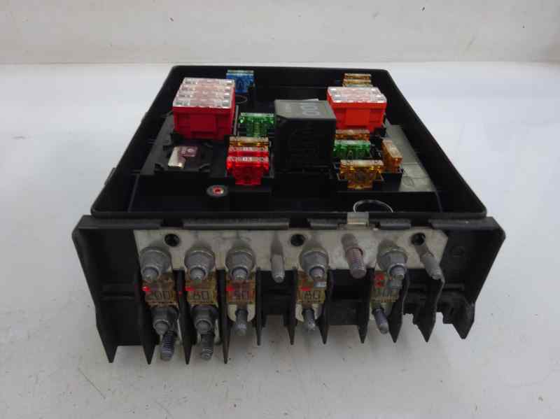 CAJA RELES FUSIBLES VOLKSWAGEN GOLF 1.9 TDI 5MT 105CV