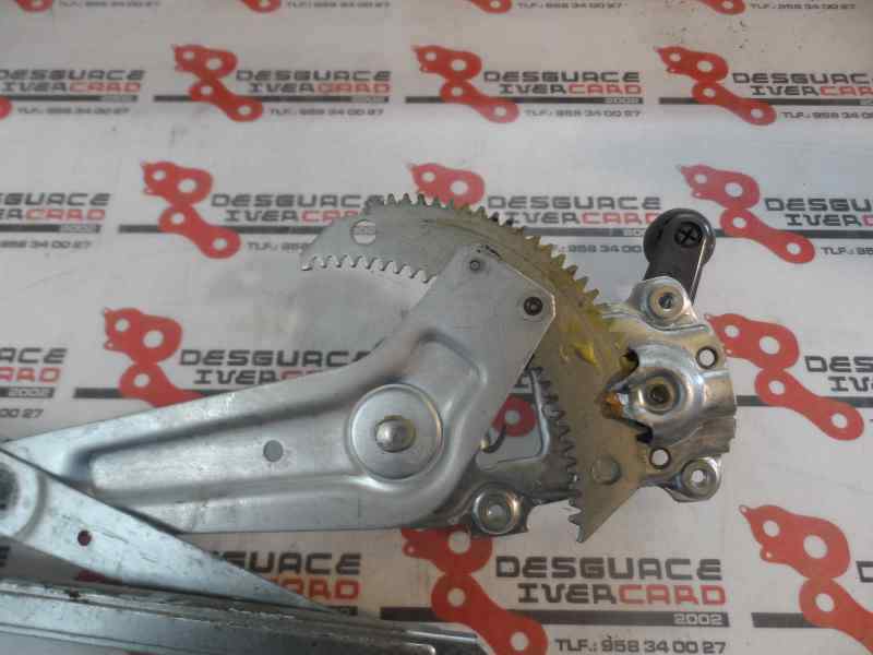 ELEVALUNAS DELANTERO DERECHO TOYOTA HILUX 2004 2.5 TD MT 101CV