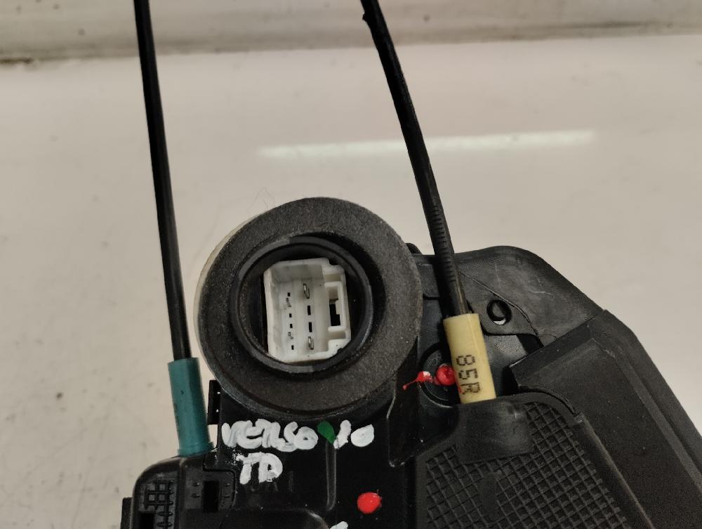 CERRADURA PUERTA TRASERA DERECHA TOYOTA VERSO 2.0 D-4D MT 128CV